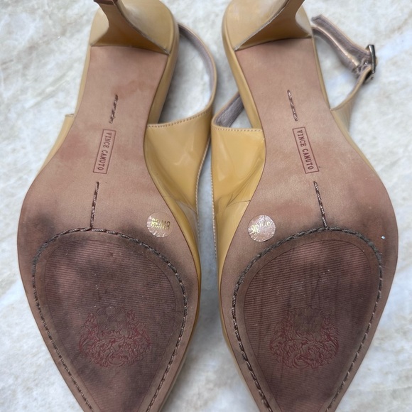 Vince Camuto Beige Patent Pointy toe sling back pumps. Size 8W - Picture 12 of 12